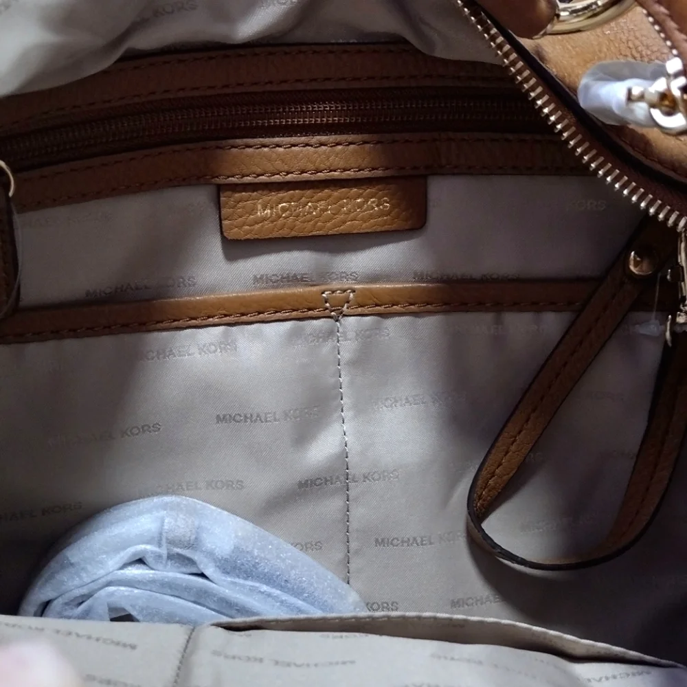 Michael Kors Leather Lauryn‎ Acorn Brown Shoulder Bag NWOT